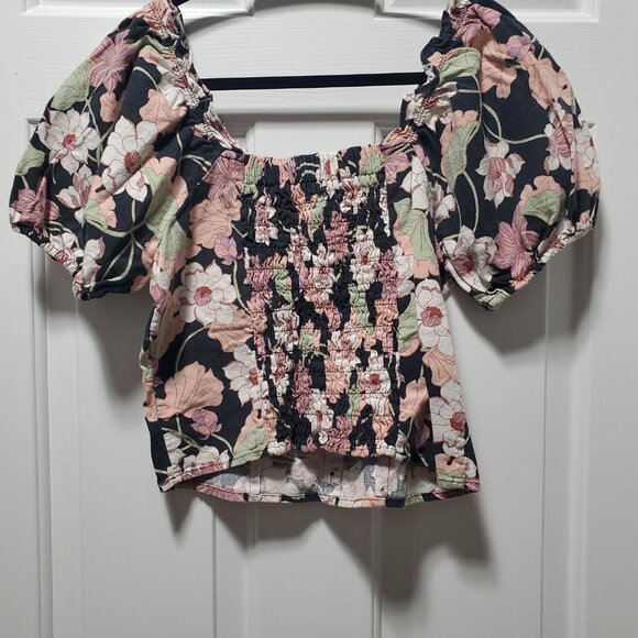 Who What Wear Ruffle Crop Top - Picture 4 of 4